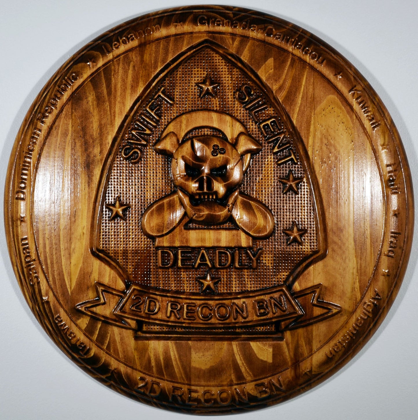 USMC 2nd Reconnaissance Battalion, Marine Corps Special Forces, stained 3d wood carving, military plaque
