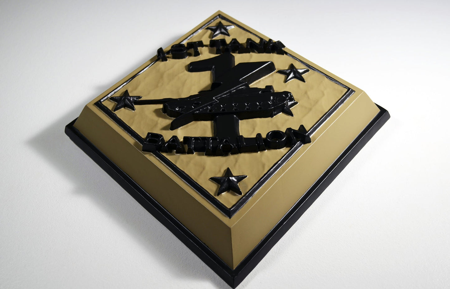USMC 1st Tank Battalion Khaki Black, US Marine Corps, 3d wood carving, military plaque