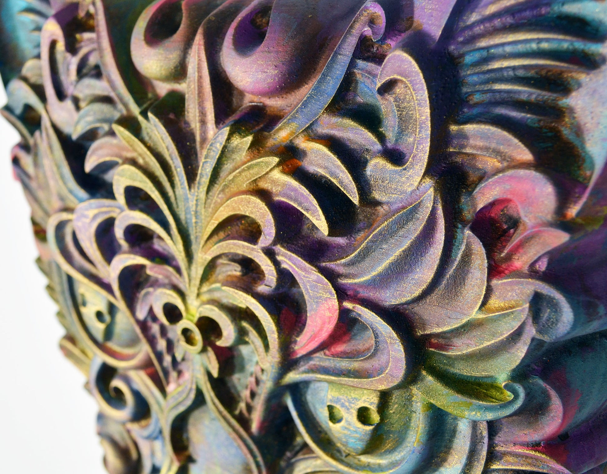 Cat face painted 3d wood carving