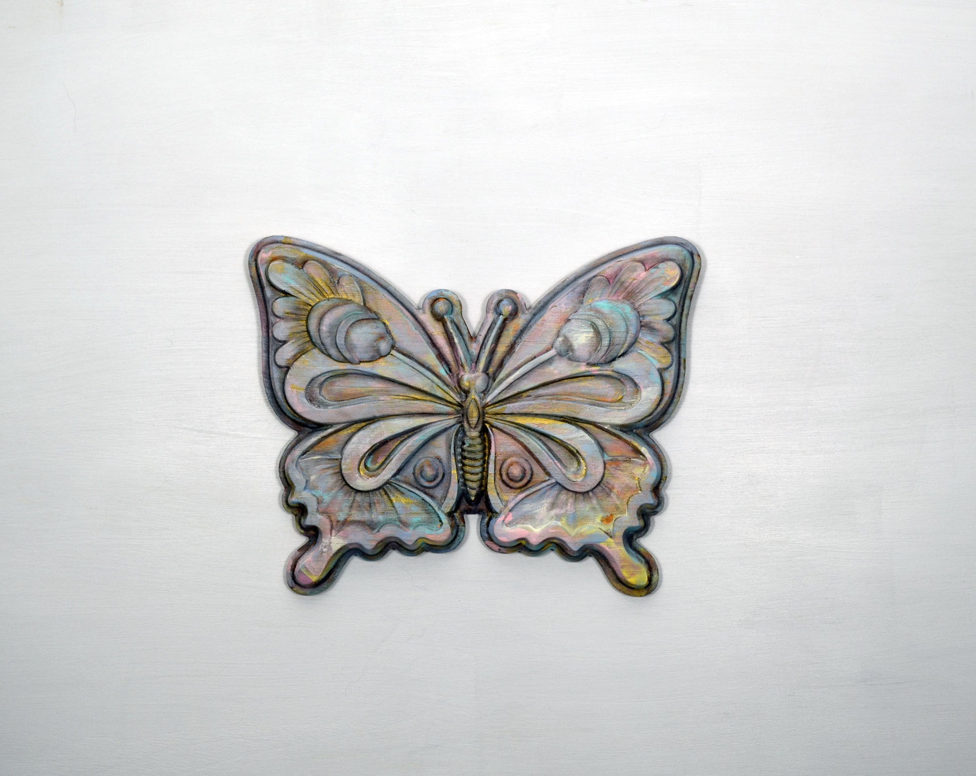 Flowery hand painted Butterfly 3d wood carving
